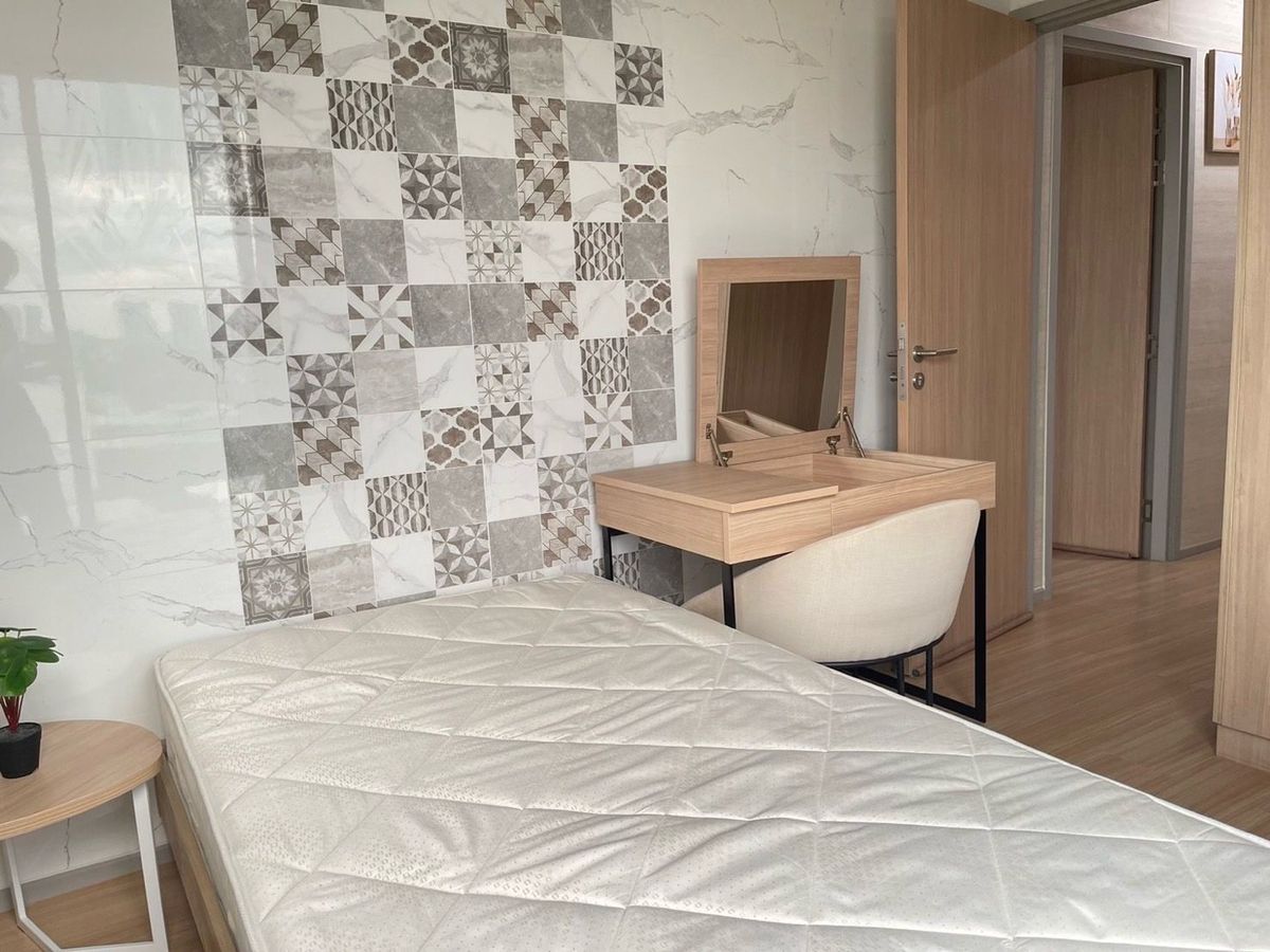 For SaleCondoSapankwai,Jatujak : 📢👇Sell with tenant til August 2026
 Petfriendly corner unit , Investor’s Choice! High rental demand , just few steps away from BTS and MRT