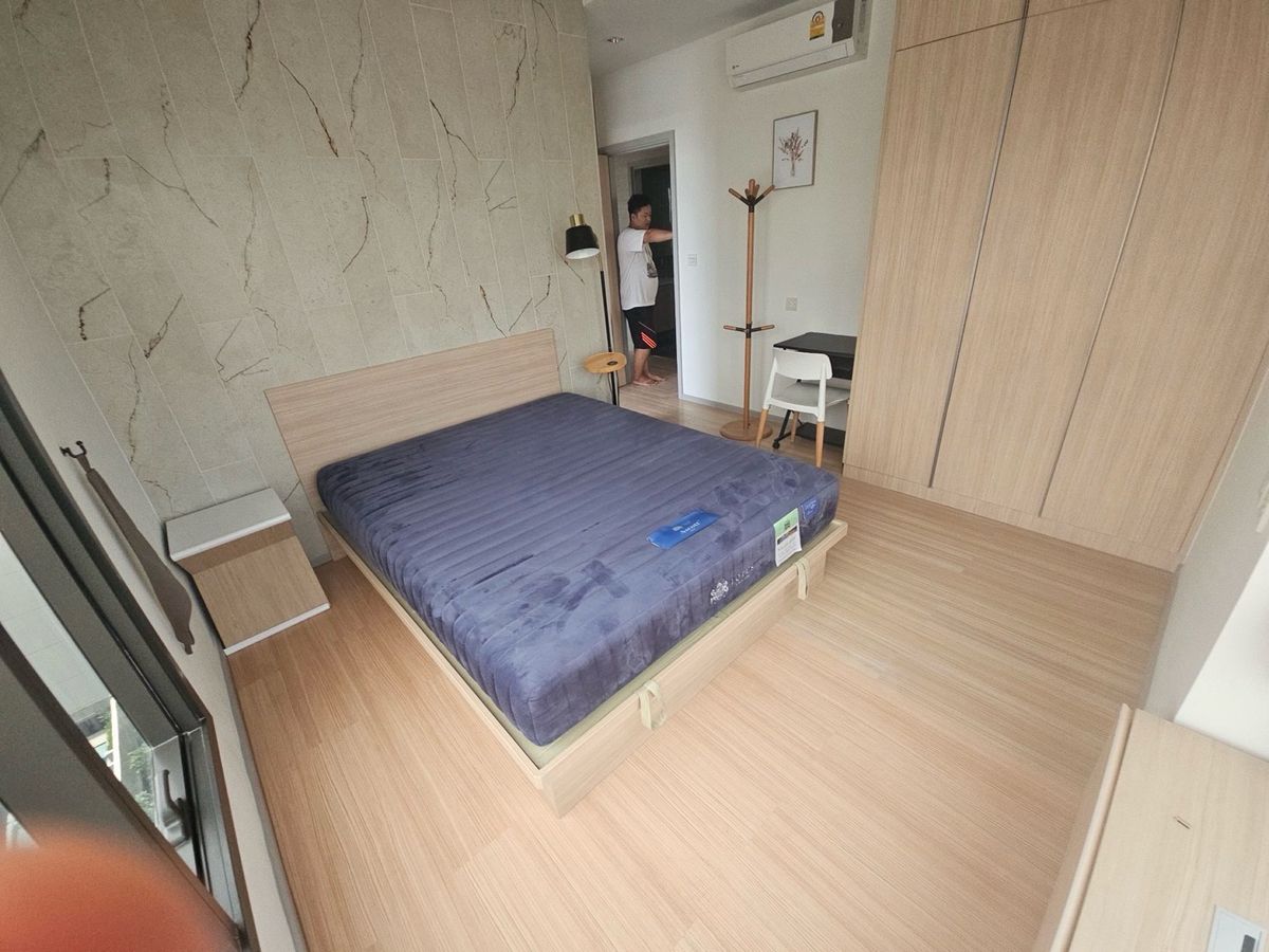 For SaleCondoSapankwai,Jatujak : 📢👇Sell with tenant til August 2026
 Petfriendly corner unit , Investor’s Choice! High rental demand , just few steps away from BTS and MRT