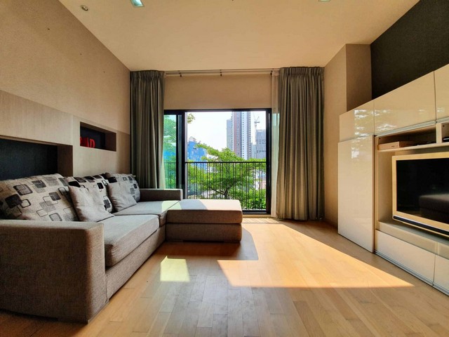 ให้เช่าคอนโดสุขุมวิท อโศก ทองหล่อ : Noble Reveal Condo For Rent 2 Bedrooms Near BTS Ekkamai