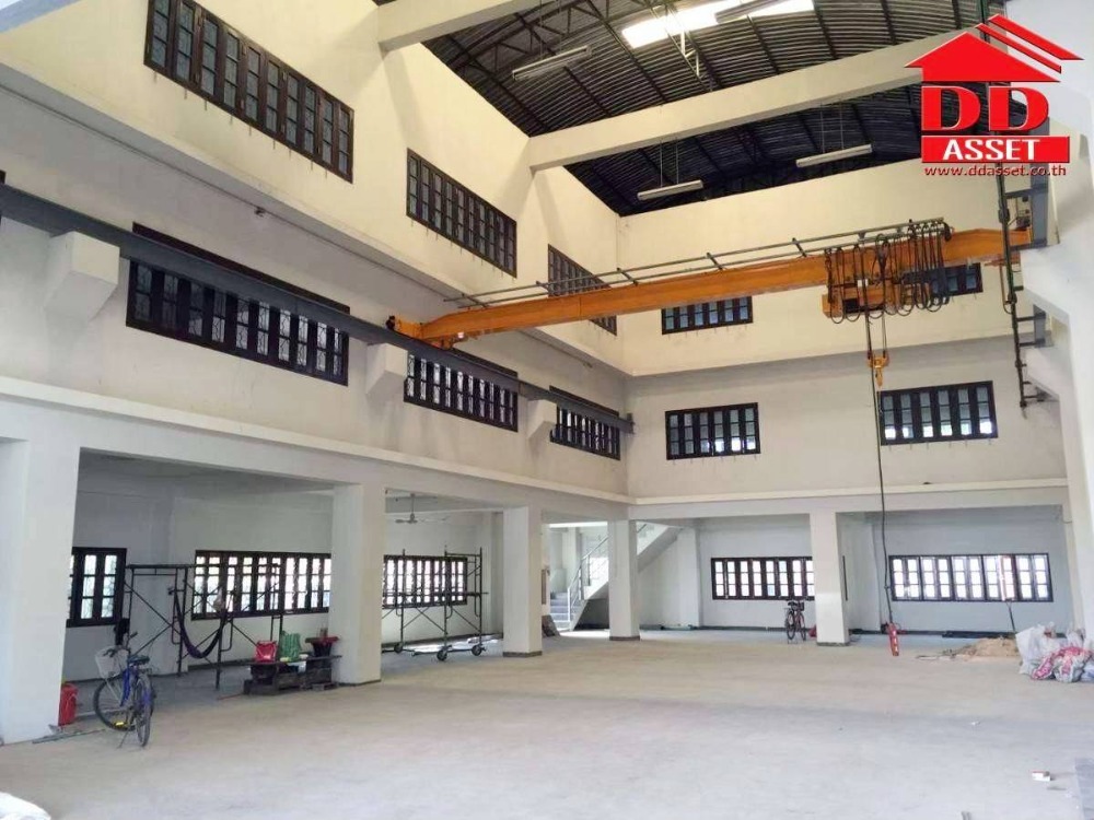 For RentOfficeBangna, Bearing, Lasalle : Office building for rent, 6 floors high, next to the main road, Bangna-Trad, km. 15, Mangwell Building, Icelandic, code B8012.