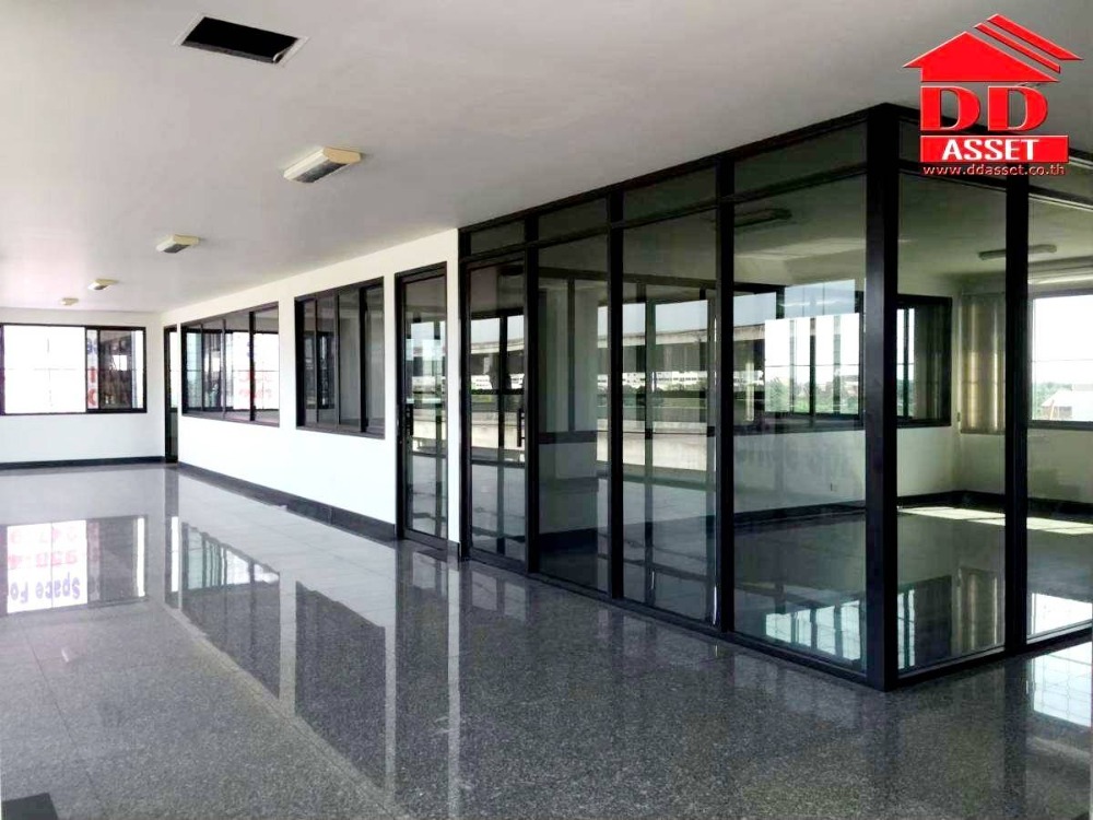 For RentOfficeBangna, Bearing, Lasalle : Office building for rent, 6 floors high, next to the main road, Bangna-Trad, km. 15, Mangwell Building, Icelandic, code B8012.