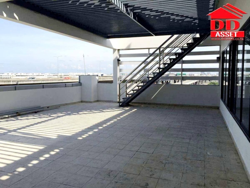 For RentOfficeBangna, Bearing, Lasalle : Office building for rent, 6 floors high, next to the main road, Bangna-Trad, km. 15, Mangwell Building, Icelandic, code B8012.
