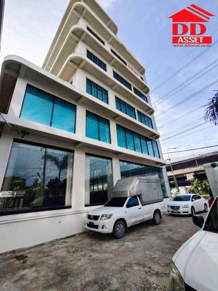 For RentOfficeBangna, Bearing, Lasalle : Office building for rent, 6 floors high, next to the main road, Bangna-Trad, km. 15, Mangwell Building, Icelandic, code B8012.