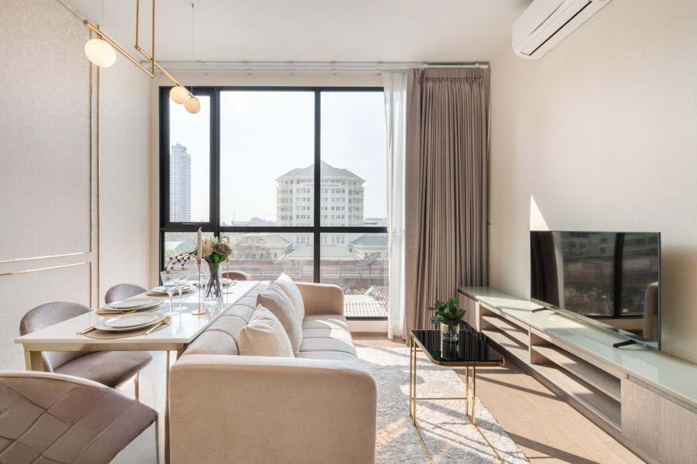 ให้เช่าคอนโดราชเทวี พญาไท : Park Origin Phayathai【𝐑𝐄𝐍𝐓】🔥ห้อง 2 นอน 2 น้ำ โทนขาวคลีน มินิมอล พื้นที่เยอะ🔥 ติดต่อไลน์ไอดี: @hacondo