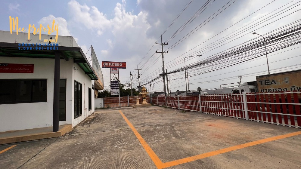 ขายโรงงานนครปฐม : ขาย/เช่า  ที่ดินพร้อมโกดังสินค้า  ติดถนนเพชรเกษม ขนาดพื้นที่ 900 ตร.ว.  ทำเลติดถนนหลังติดคลอง สามารถเปิดเป็นโชว์รูมหรือทำกิจการได้หลายประเภท  ME-137