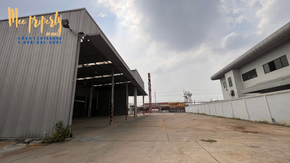 ขายโรงงานนครปฐม : ขาย/เช่า  ที่ดินพร้อมโกดังสินค้า  ติดถนนเพชรเกษม ขนาดพื้นที่ 900 ตร.ว.  ทำเลติดถนนหลังติดคลอง สามารถเปิดเป็นโชว์รูมหรือทำกิจการได้หลายประเภท  ME-137