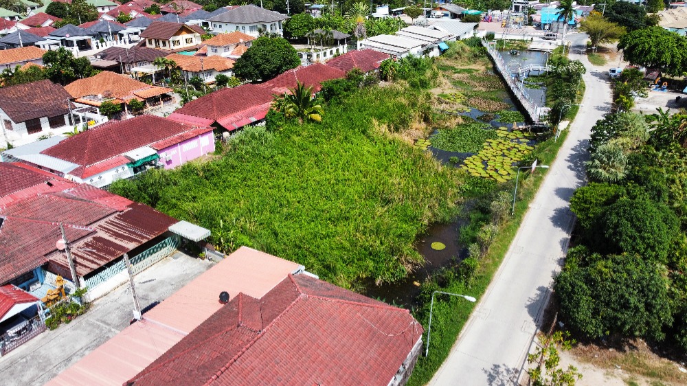 For SaleLandRayong : Land for sale, Map Ta Phut Municipality, area 2 rai 1 ngan 5 sq wa, Soi Sukhumvit 57, Noen Phra Subdistrict, Rayong Province.