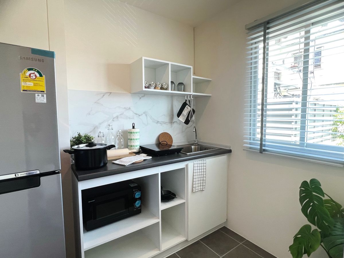 For SaleCondoEakachai, Bang Bon : Condo for sale, Lumpini Condo Town Ekkachai 48, near BTS Wutthakat, MRT Bang Khae, size 30 sq m., large room, separate kitchen, reserve today for free! Complete electrical appliances Free transfer day expenses, convenient travel to Bang Bon, Dao Khanong,