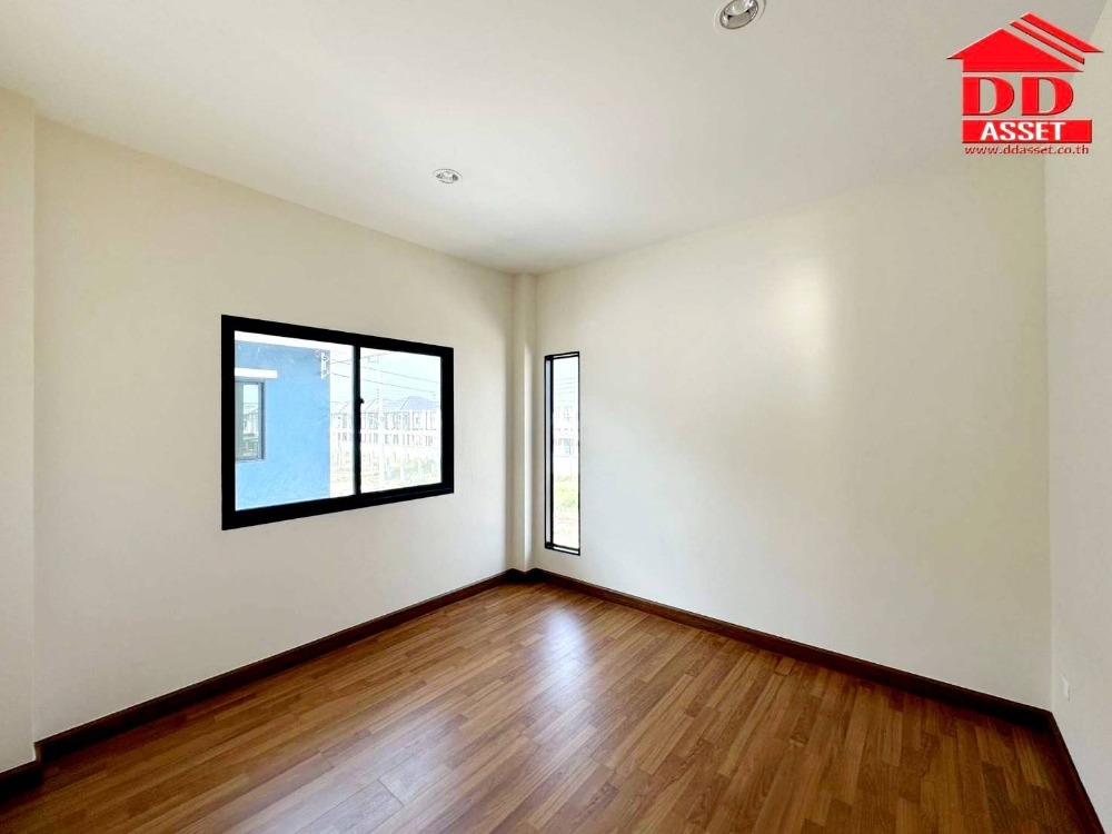 ขายบ้านปทุมธานี รังสิต ธรรมศาสตร์ : ขาย บ้าน 2 ชั้น ซีพีเอ็น นิน วงแหวน ลำลูกกาคลอง6  รหัส H8027