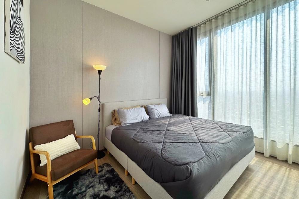 For RentCondoSathorn, Narathiwat : Condo for rent: Rhythm Charoenkrung Pavilion, high floor, built-in, ready to move in.