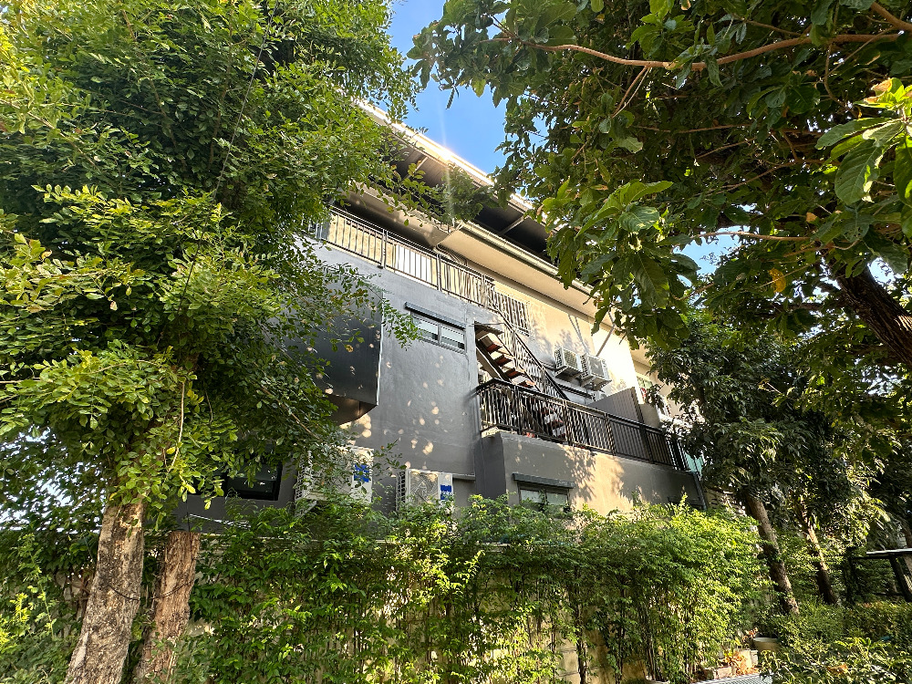 For SaleHome OfficeChaengwatana, Muangthong : Home Office for sale, Pruksa Ville 65/2 Srisamarn project, corner house, beautiful addition, full space, meets every use, very good location, next to Robinson Srisamarn Department Store, only 100 meters.