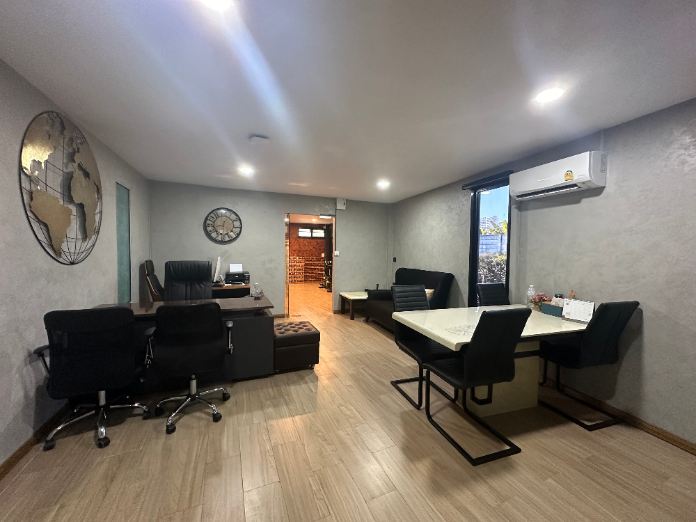 For SaleHome OfficeChaengwatana, Muangthong : Home Office for sale, Pruksa Ville 65/2 Srisamarn project, corner house, beautiful addition, full space, meets every use, very good location, next to Robinson Srisamarn Department Store, only 100 meters.