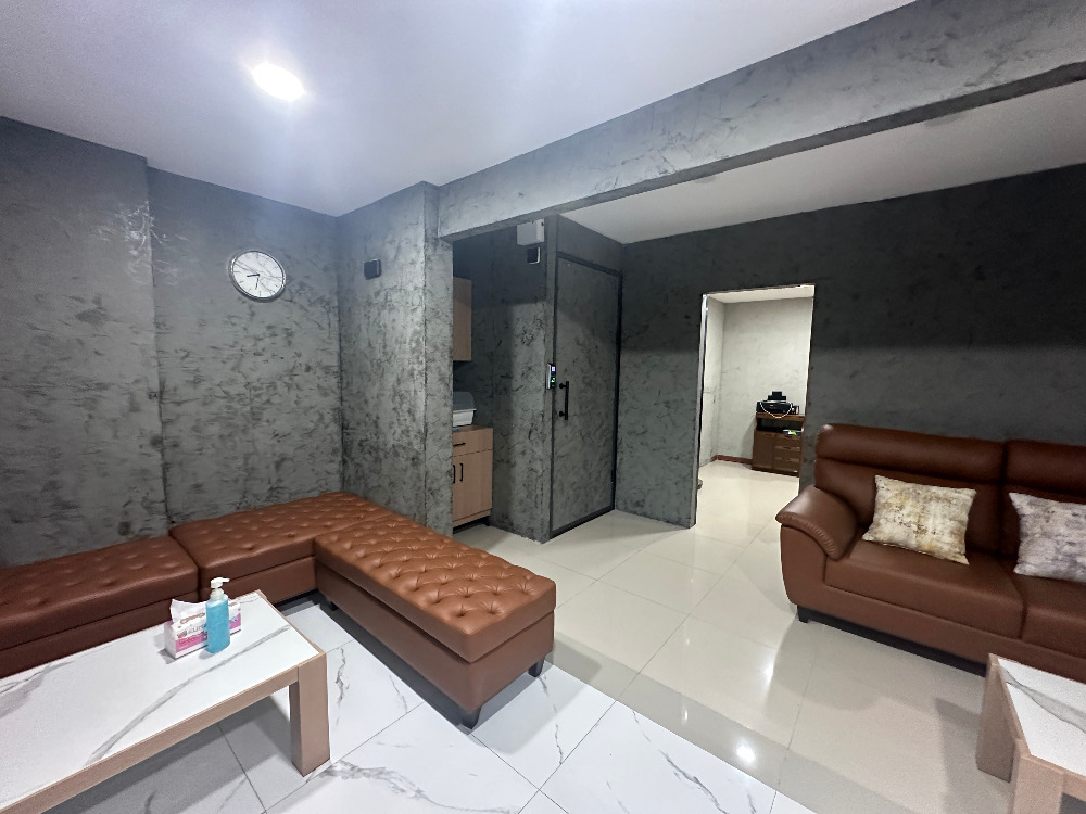 For SaleHome OfficeChaengwatana, Muangthong : Home Office for sale, Pruksa Ville 65/2 Srisamarn project, corner house, beautiful addition, full space, meets every use, very good location, next to Robinson Srisamarn Department Store, only 100 meters.