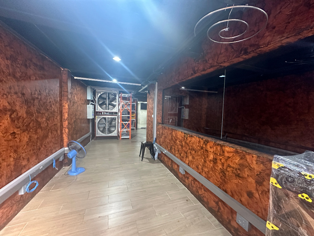For SaleHome OfficeChaengwatana, Muangthong : Home Office for sale, Pruksa Ville 65/2 Srisamarn project, corner house, beautiful addition, full space, meets every use, very good location, next to Robinson Srisamarn Department Store, only 100 meters.