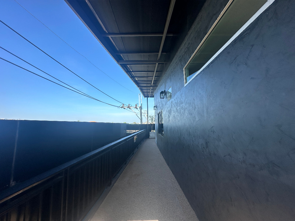 For SaleHome OfficeChaengwatana, Muangthong : Home Office for sale, Pruksa Ville 65/2 Srisamarn project, corner house, beautiful addition, full space, meets every use, very good location, next to Robinson Srisamarn Department Store, only 100 meters.