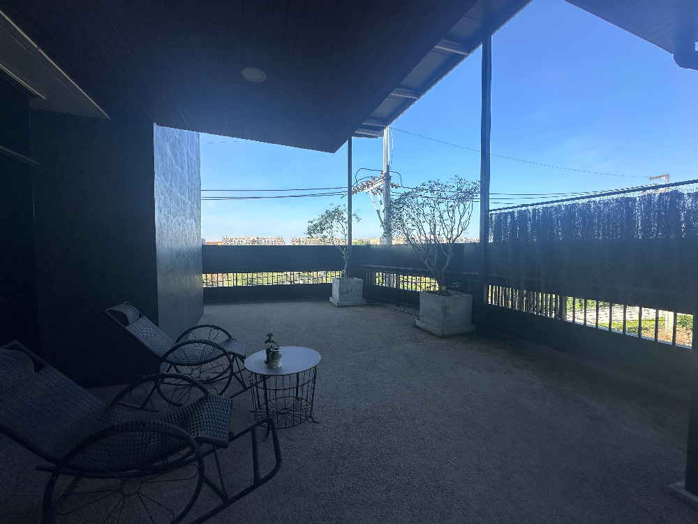 For SaleHome OfficeChaengwatana, Muangthong : Home Office for sale, Pruksa Ville 65/2 Srisamarn project, corner house, beautiful addition, full space, meets every use, very good location, next to Robinson Srisamarn Department Store, only 100 meters.