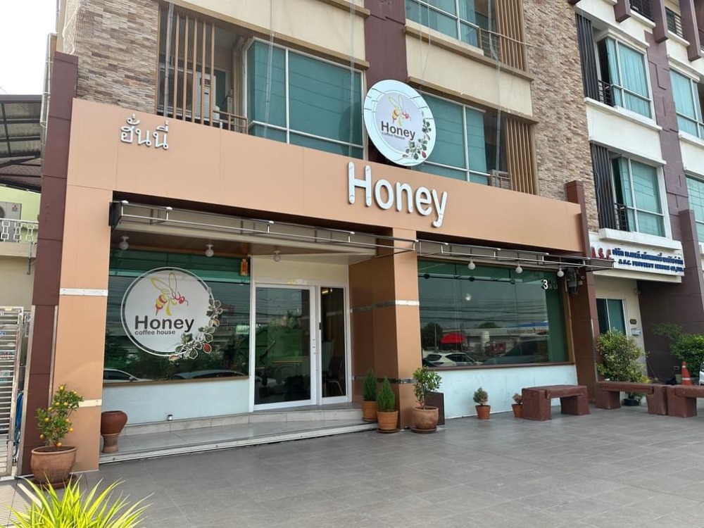 For SaleShop HouseNawamin, Ramindra : 4 storey commercial building on Sukhaphiban 5 | 54 sq m. 430 sq m. | Beautifully decorated | Near Plearnary Mall 6 mins., BTS Sai Yut 8 mins., MRT Watcharaphon 8 mins.
