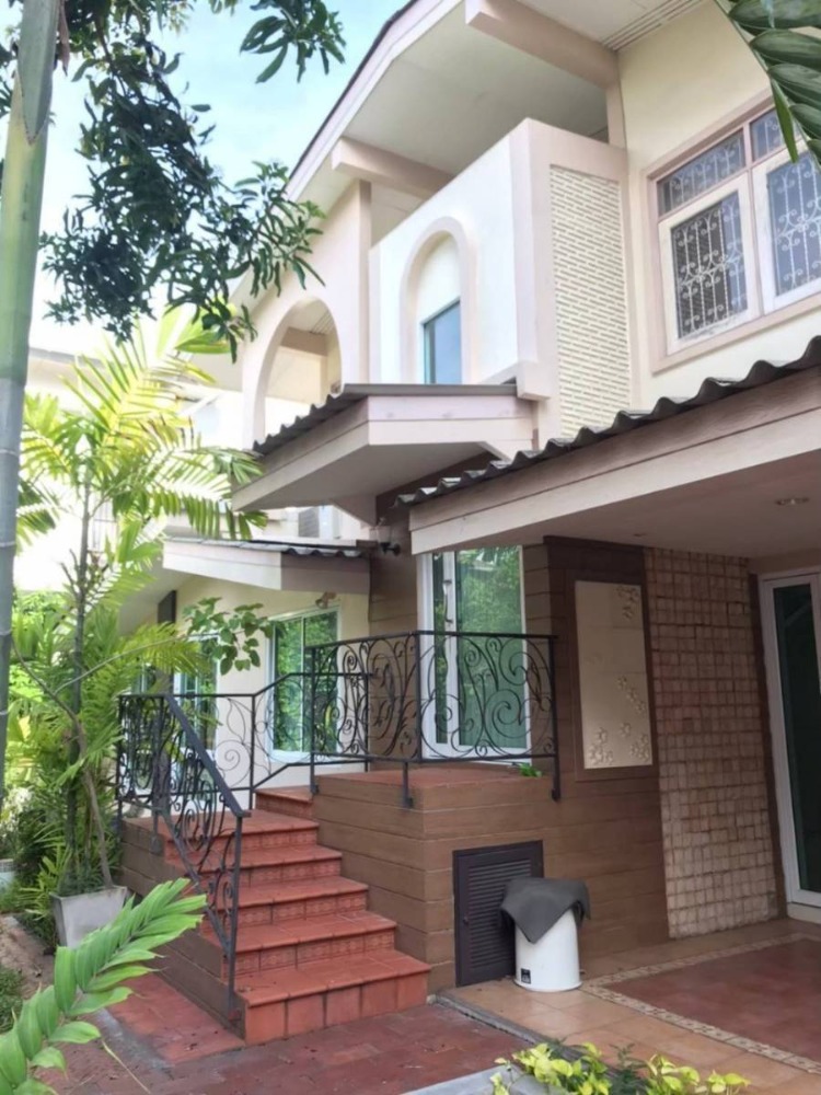 For SaleHouseSapankwai,Jatujak : House Soi Sailom (Soi Phahonyothin 8) / 4 Bedrooms (SALE) NUB623