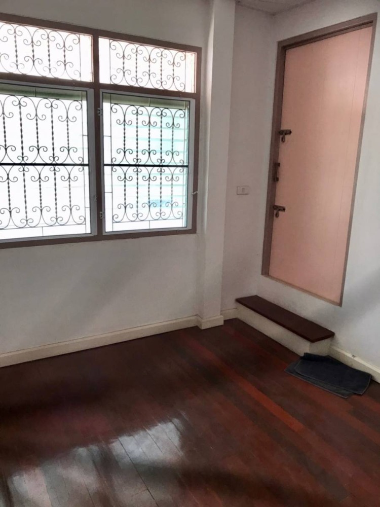 For SaleHouseSapankwai,Jatujak : House Soi Sailom (Soi Phahonyothin 8) / 4 Bedrooms (SALE) NUB623