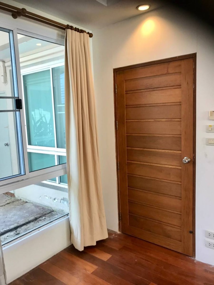 For SaleHouseSapankwai,Jatujak : House Soi Sailom (Soi Phahonyothin 8) / 4 Bedrooms (SALE) NUB623