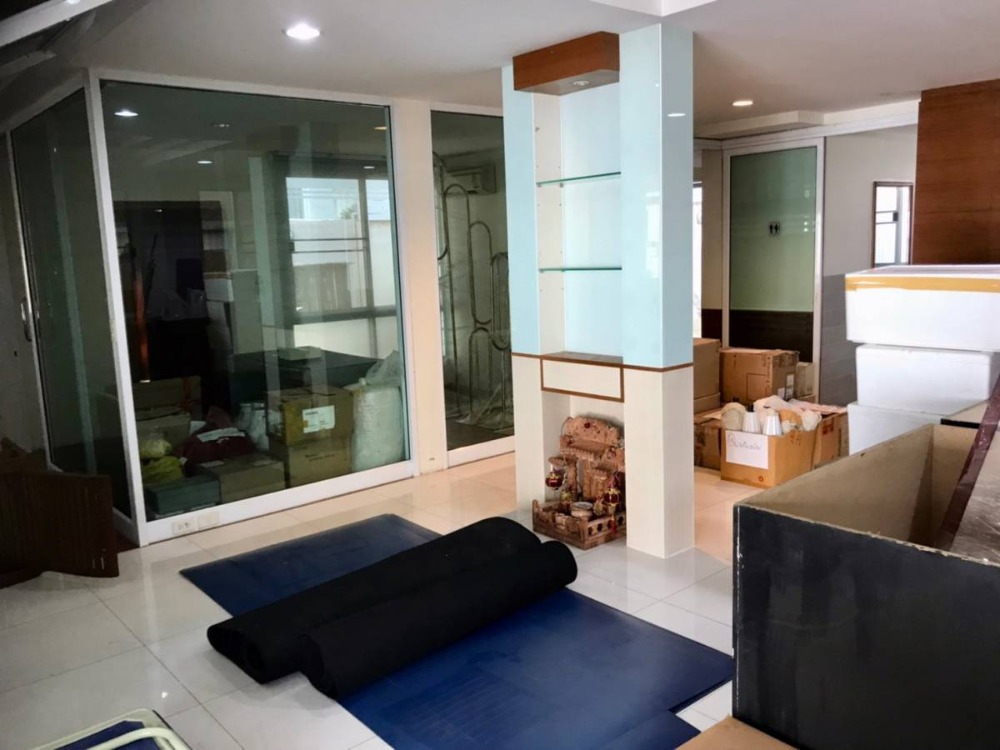 For SaleHouseSapankwai,Jatujak : House Soi Sailom (Soi Phahonyothin 8) / 4 Bedrooms (SALE) NUB623