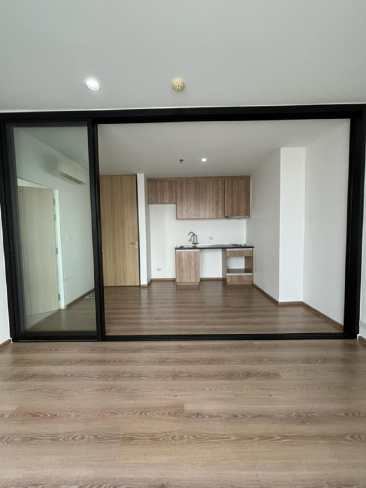 ขายคอนโดลาดพร้าว เซ็นทรัลลาดพร้าว : [ขาย] The Issara Ladprao 1 Bedroom 52sq.m.