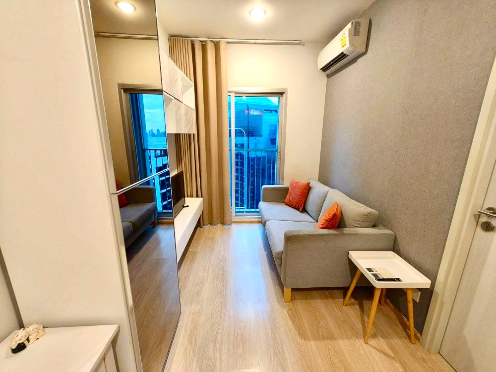 For RentCondoRatchadapisek, Huaikwang, Suttisan : For rent ❗ Noble revolve Ratchada Line ID: @glorious1 (with @) For more information, add Line.