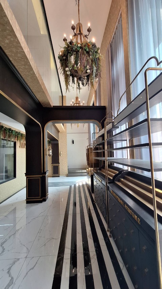 ขายโฮมออฟฟิศบางนา แบริ่ง ลาซาล : Luxurious 4-Storey Home Office for Sales at CASCADE BANGNA