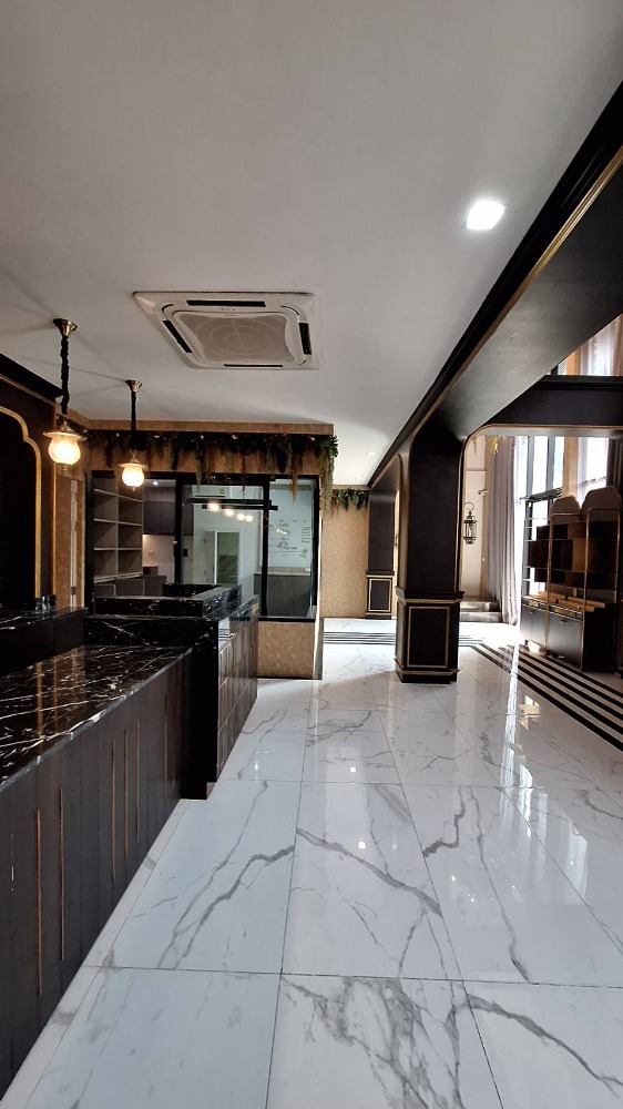 ขายโฮมออฟฟิศบางนา แบริ่ง ลาซาล : Luxurious 4-Storey Home Office for Sales at CASCADE BANGNA