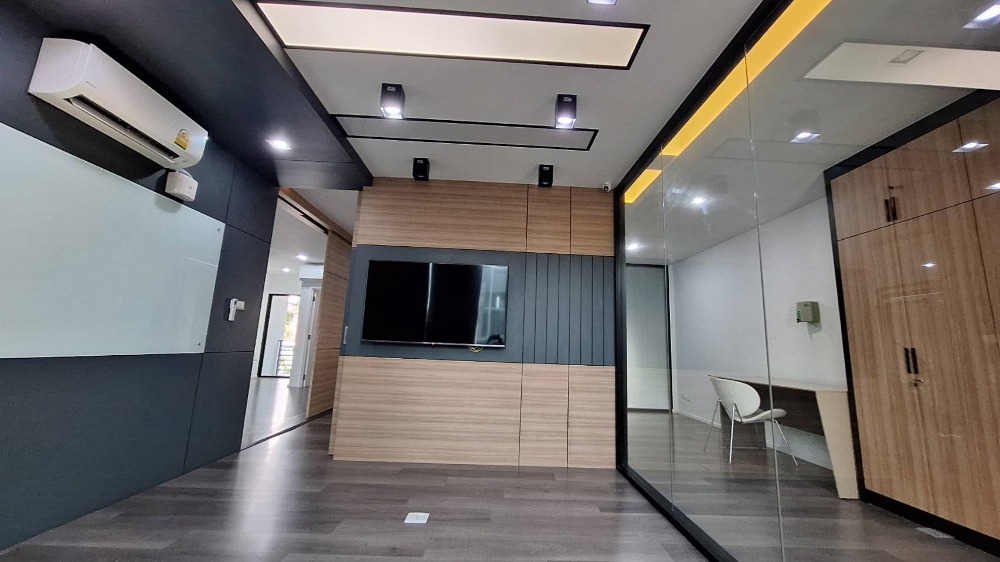 ขายโฮมออฟฟิศบางนา แบริ่ง ลาซาล : Luxurious 4-Storey Home Office for Sales at CASCADE BANGNA