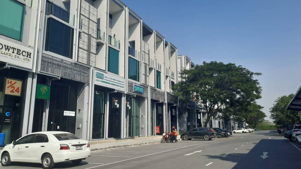 ขายโฮมออฟฟิศบางนา แบริ่ง ลาซาล : Luxurious 4-Storey Home Office for Sales at CASCADE BANGNA
