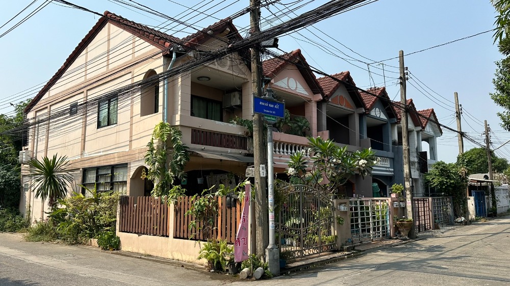 ให้เช่าทาวน์โฮมแจ้งวัฒนะ เมืองทอง : ให้เช่าบ้านทาวน์เฮ้าส์ ม.สหกรณ์ การเคหะ 3 ปากเกร็ด นนทบุรี 17 ตรว 3 ห้องนอน