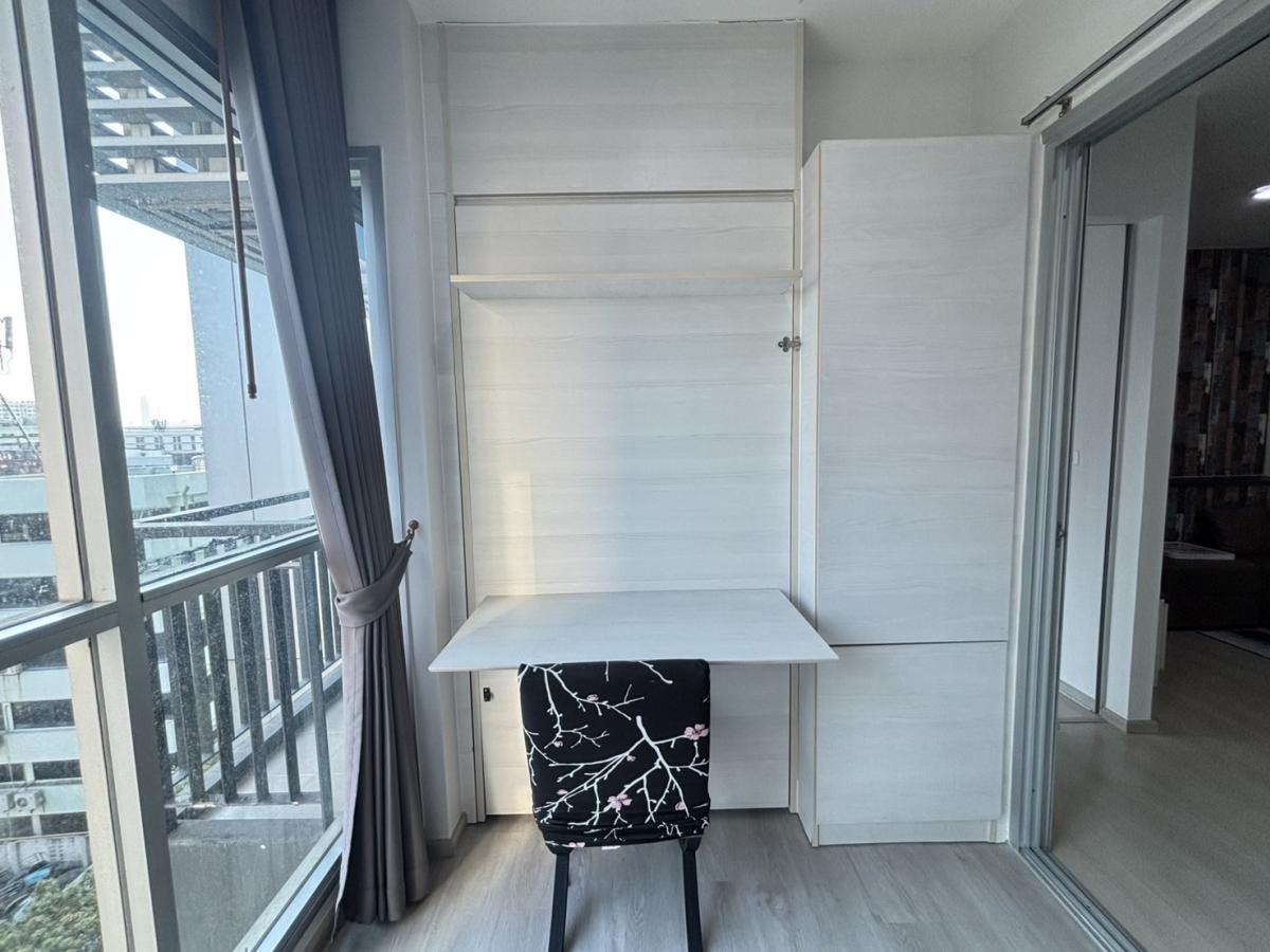 For RentCondoRatchadapisek, Huaikwang, Suttisan : Rent 1 bedroom, 1 bathroom, Life Ratchadaphisek, large room, cheap rental.