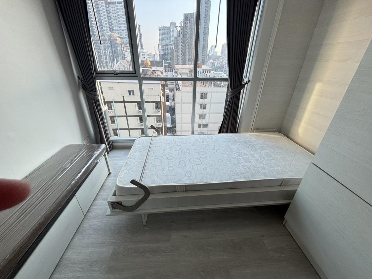 For RentCondoRatchadapisek, Huaikwang, Suttisan : Rent 1 bedroom, 1 bathroom, Life Ratchadaphisek, large room, cheap rental.