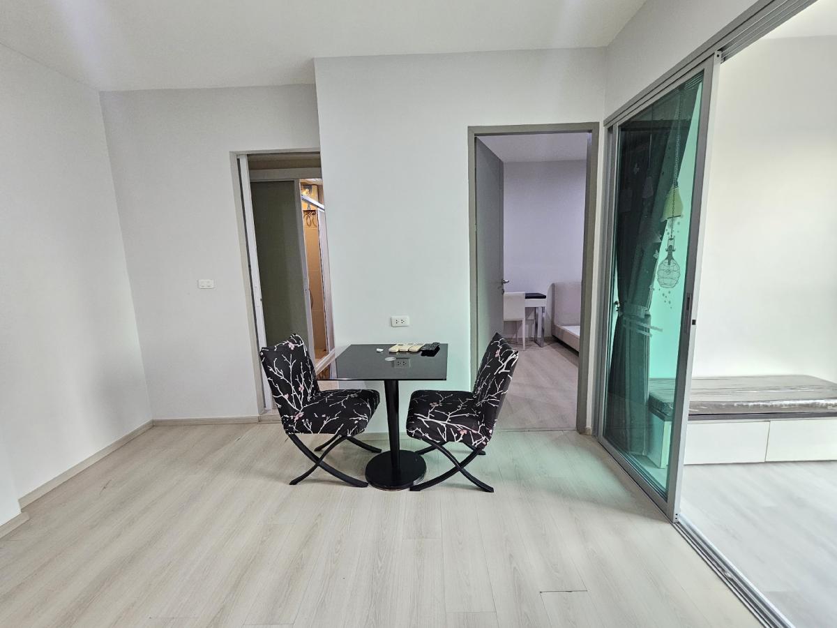 For RentCondoRatchadapisek, Huaikwang, Suttisan : Rent 1 bedroom, 1 bathroom, Life Ratchadaphisek, large room, cheap rental.