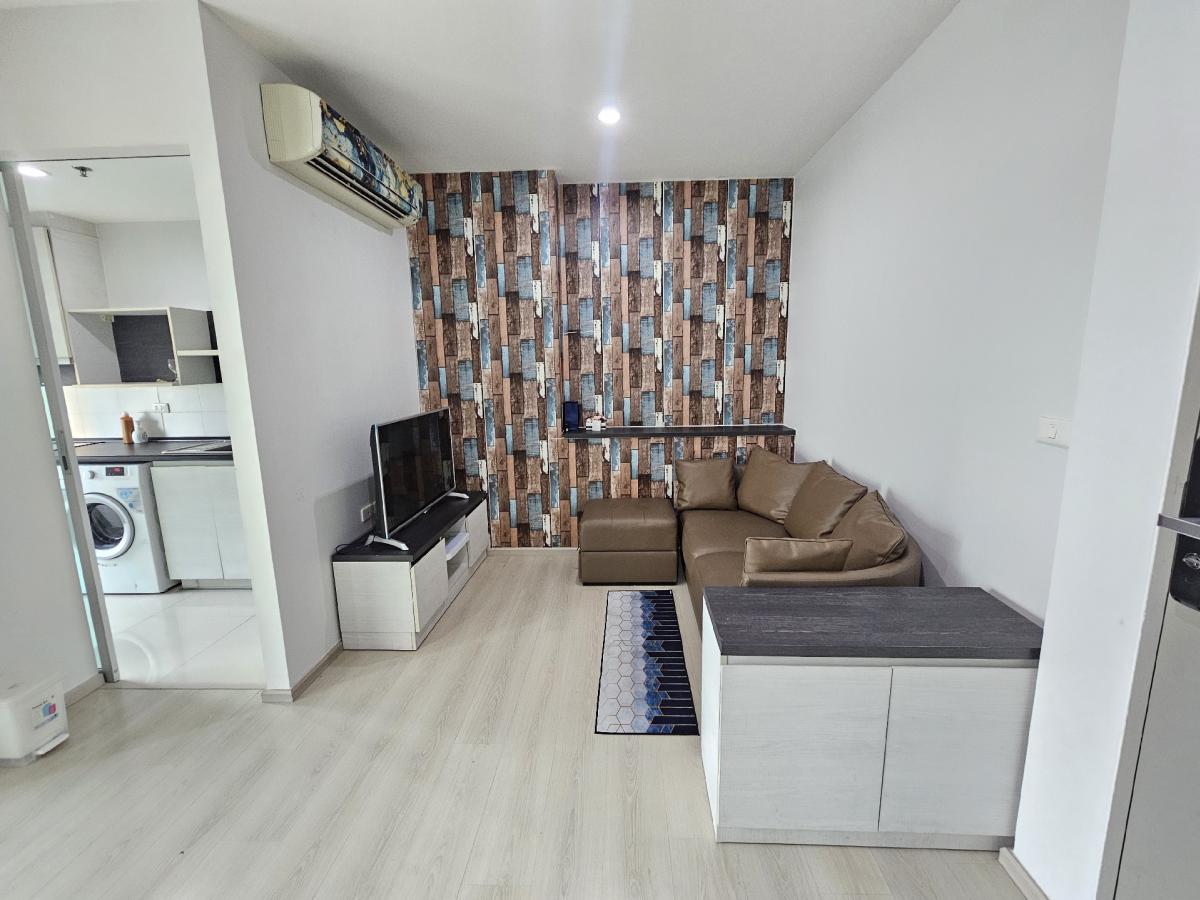 For RentCondoRatchadapisek, Huaikwang, Suttisan : Rent 1 bedroom, 1 bathroom, Life Ratchadaphisek, large room, cheap rental.