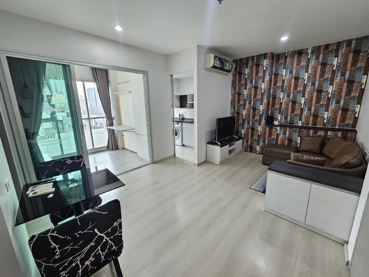 For RentCondoRatchadapisek, Huaikwang, Suttisan : Rent 1 bedroom, 1 bathroom, Life Ratchadaphisek, large room, cheap rental.