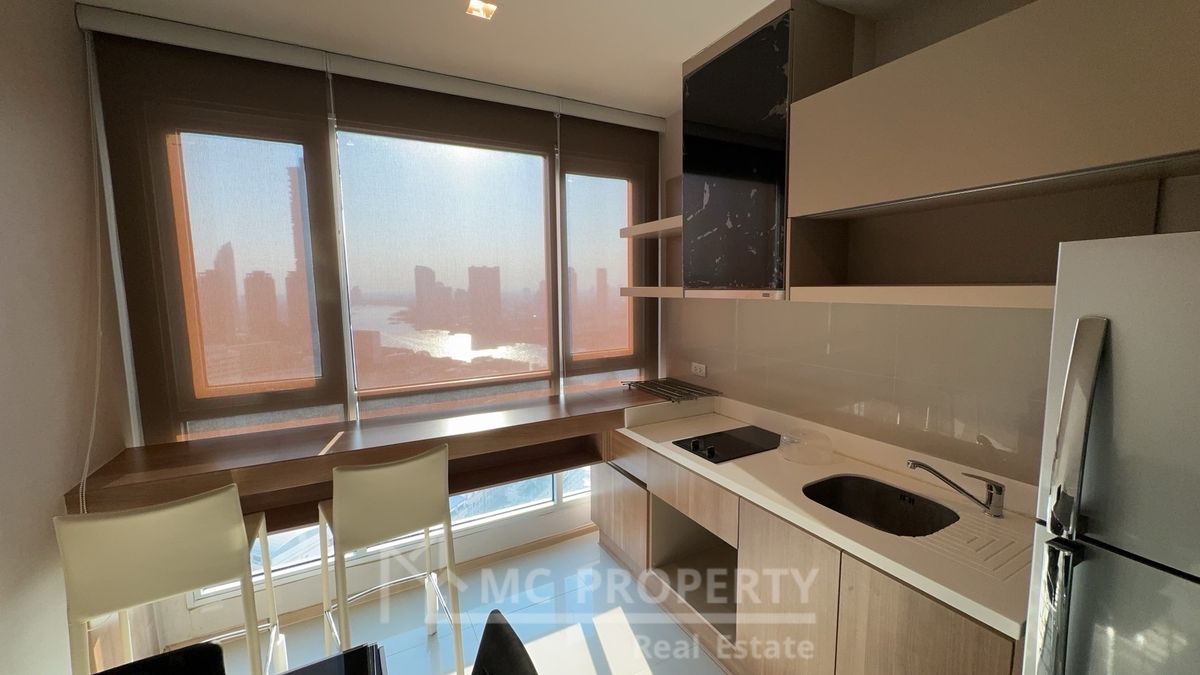 ให้เช่าคอนโดสาทร นราธิวาส : Rhythm Sathorn 2 bedroom 67sqm for rent only 35,000 per month please tel 0816878954 line id 0816878954