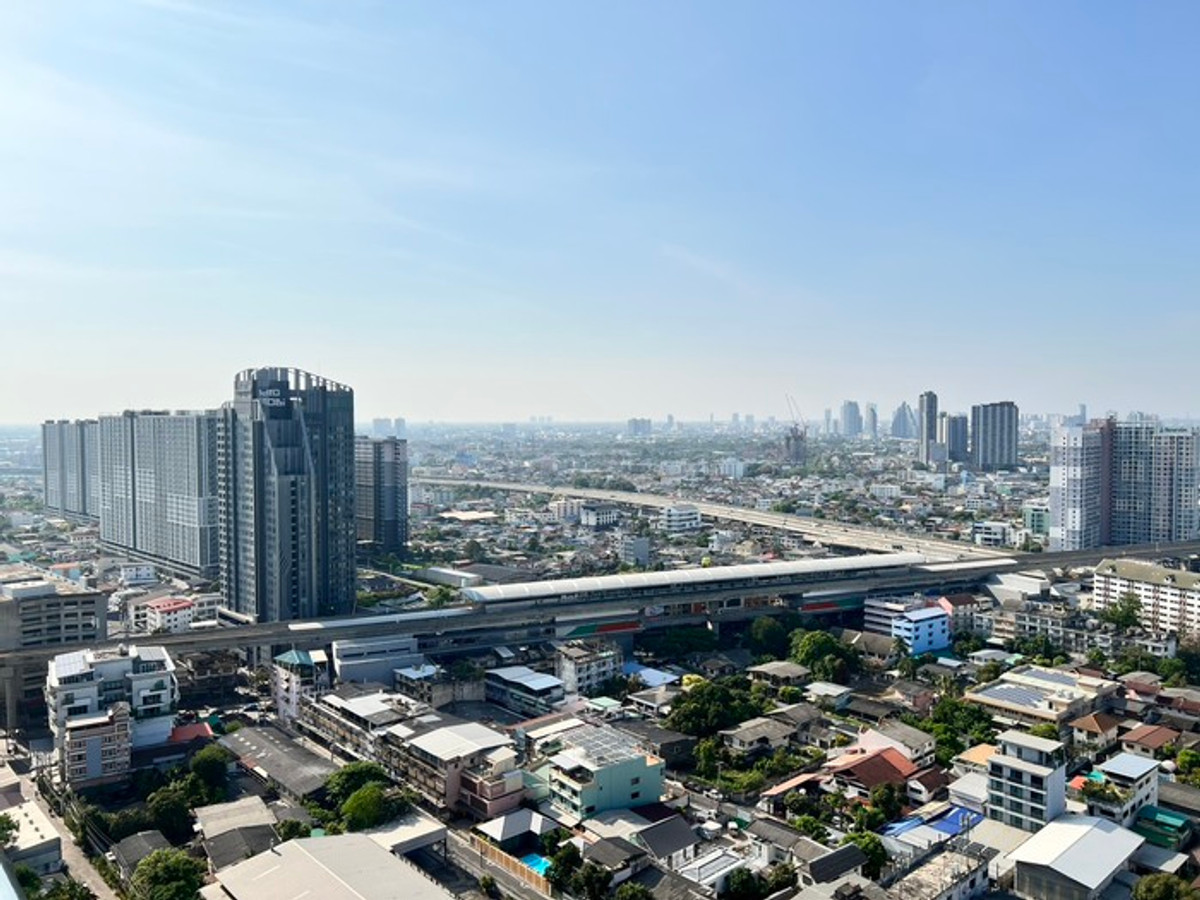 For RentCondoBang Sue, Wong Sawang, Tao Pun : Condo for rent Supalai Veranda Ratchavipha-Prachachuen Near Bang Son BTS station, only 250 meters / 3 bedrooms, 3 bathrooms, 130 sq m.