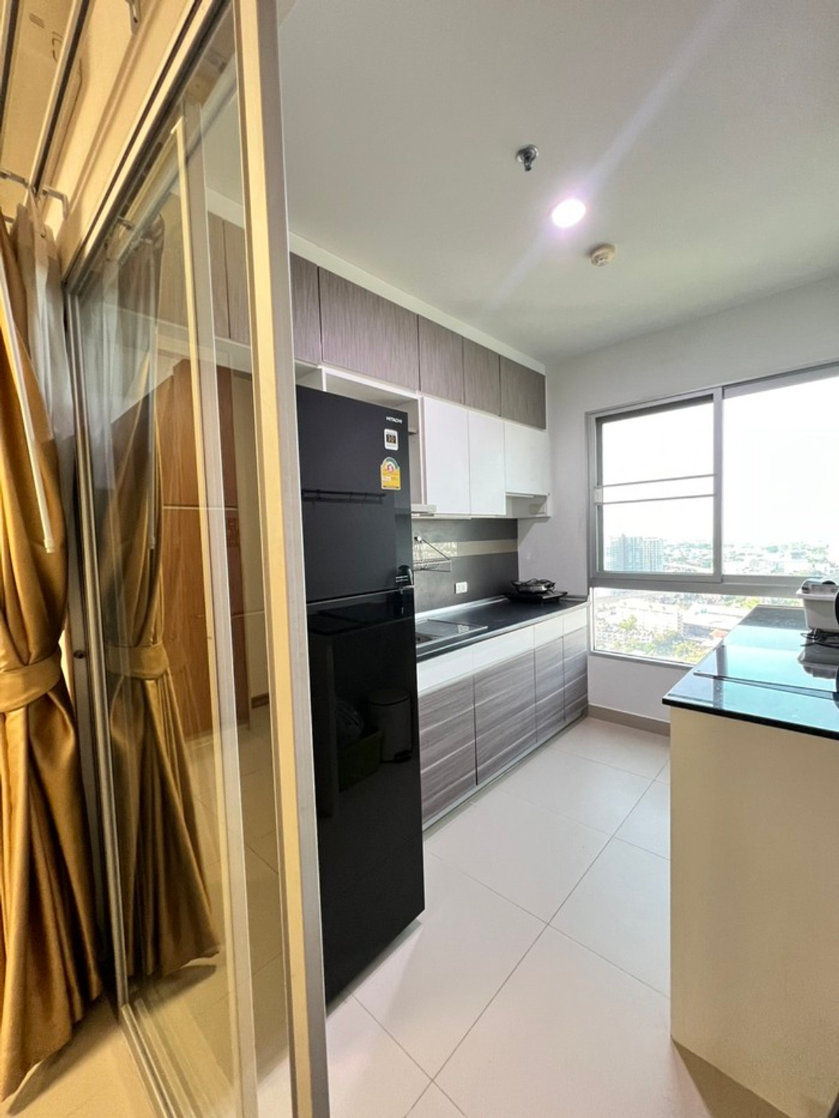 For RentCondoBang Sue, Wong Sawang, Tao Pun : Condo for rent Supalai Veranda Ratchavipha-Prachachuen Near Bang Son BTS station, only 250 meters / 3 bedrooms, 3 bathrooms, 130 sq m.