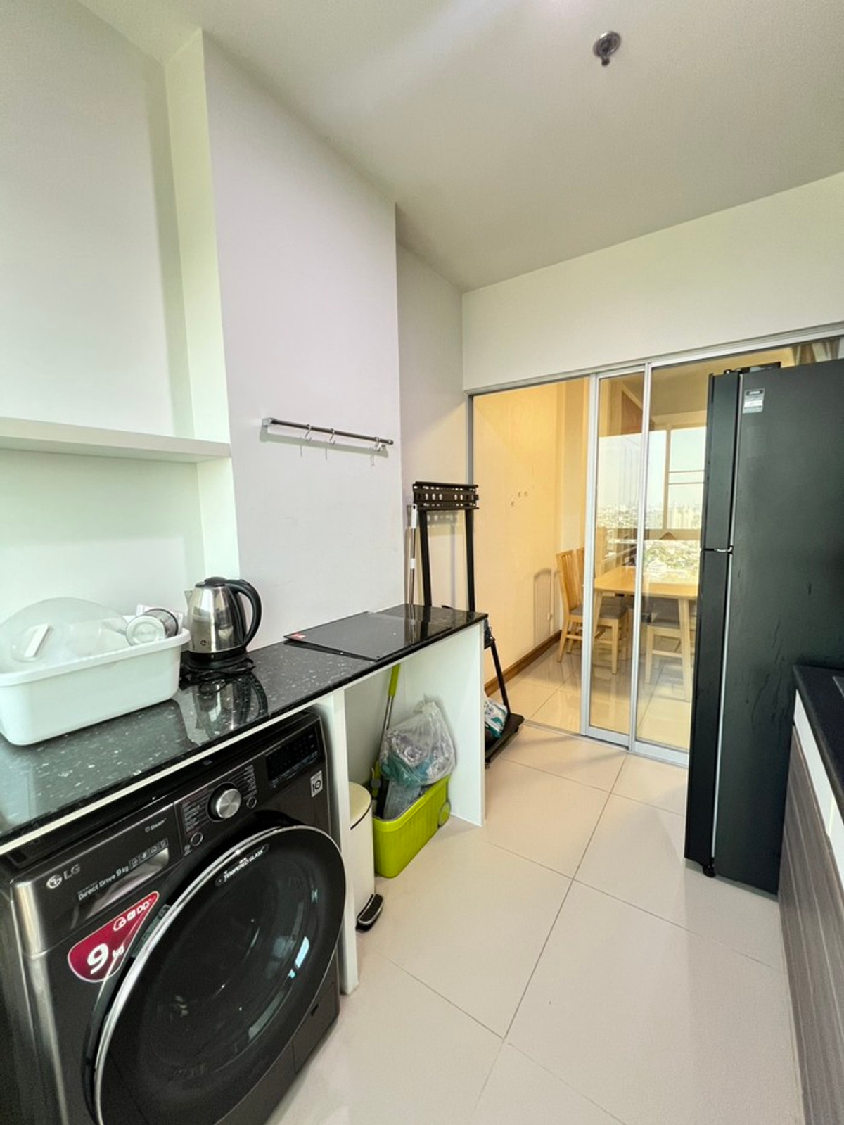 For RentCondoBang Sue, Wong Sawang, Tao Pun : Condo for rent Supalai Veranda Ratchavipha-Prachachuen Near Bang Son BTS station, only 250 meters / 3 bedrooms, 3 bathrooms, 130 sq m.