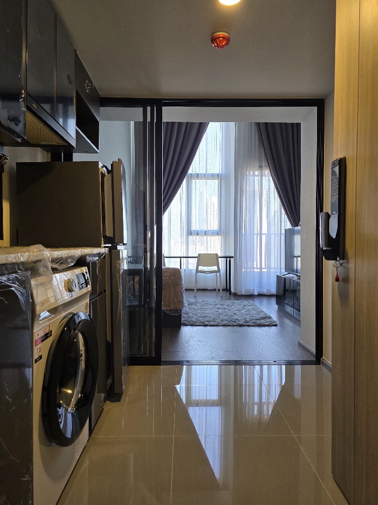 ให้เช่าคอนโดสยาม จุฬา สามย่าน : Park Origin Chula - Samyan 【𝐑𝐄𝐍𝐓】🔥 ห้องใหม่!!  พร้อมเฟอร์นิเจอร์ ส่วนกลางครบครัน ใกล้ MRT สามย่าน 🔥ติดต่อไลน์ไอดี: @hacondo