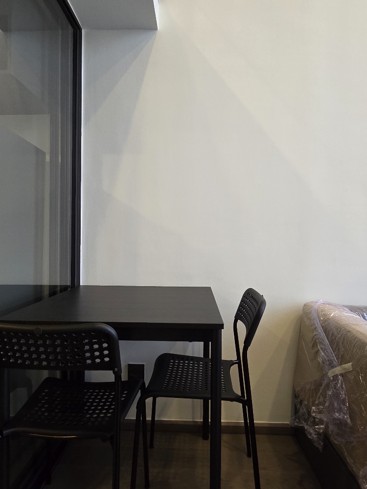 ให้เช่าคอนโดสยาม จุฬา สามย่าน : Park Origin Chula - Samyan 【𝐑𝐄𝐍𝐓】🔥 ห้องใหม่!!  พร้อมเฟอร์นิเจอร์ ส่วนกลางครบครัน ใกล้ MRT สามย่าน 🔥ติดต่อไลน์ไอดี: @hacondo