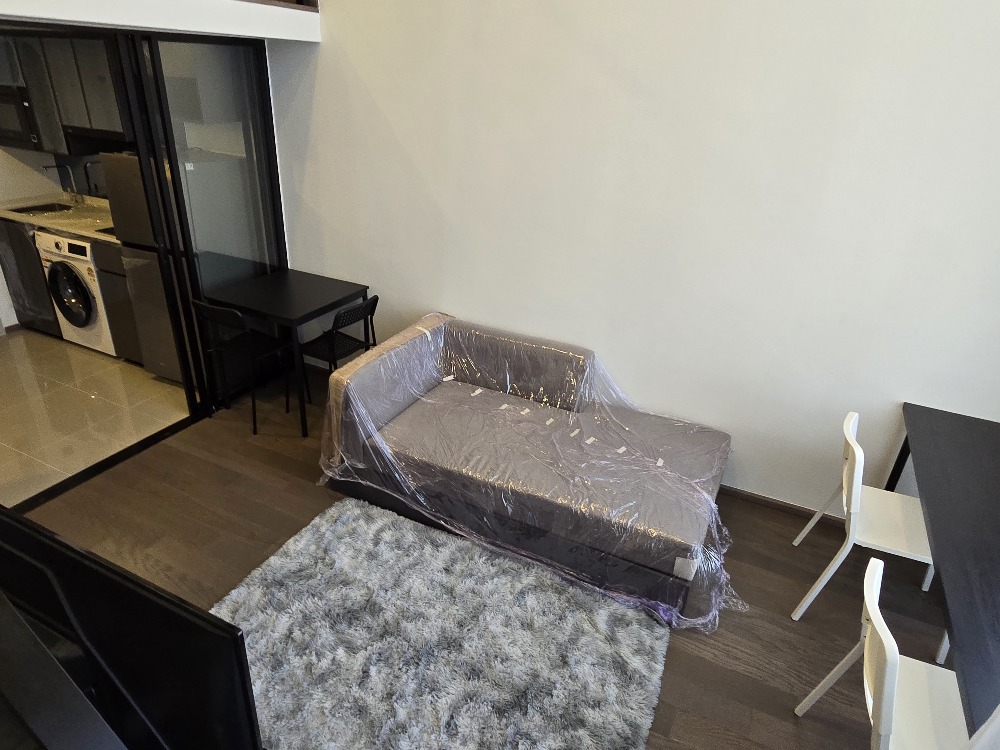 ให้เช่าคอนโดสยาม จุฬา สามย่าน : Park Origin Chula - Samyan 【𝐑𝐄𝐍𝐓】🔥 ห้องใหม่!!  พร้อมเฟอร์นิเจอร์ ส่วนกลางครบครัน ใกล้ MRT สามย่าน 🔥ติดต่อไลน์ไอดี: @hacondo