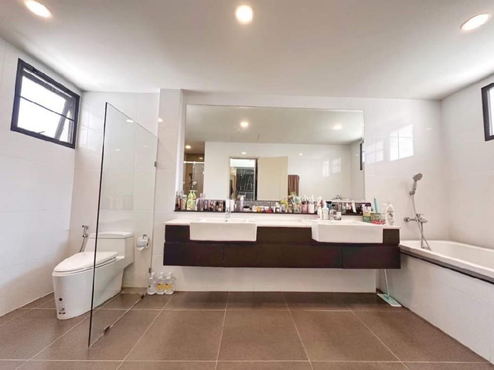 ขายบ้านบางนา แบริ่ง ลาซาล : ขายบ้านเดอะซิตี้ 96 ตร.ว. The City บางนา หลังมุม พร้อมอยู่