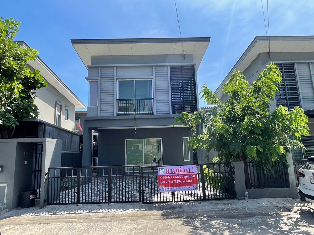 For SaleTownhomeRama5, Ratchapruek, Bangkruai : Semi-detached house for sale, 2-storey detached house style, Pruksa Light Lock Village, Pinklao - Wongwaen, just recently renovated the whole house, good location.