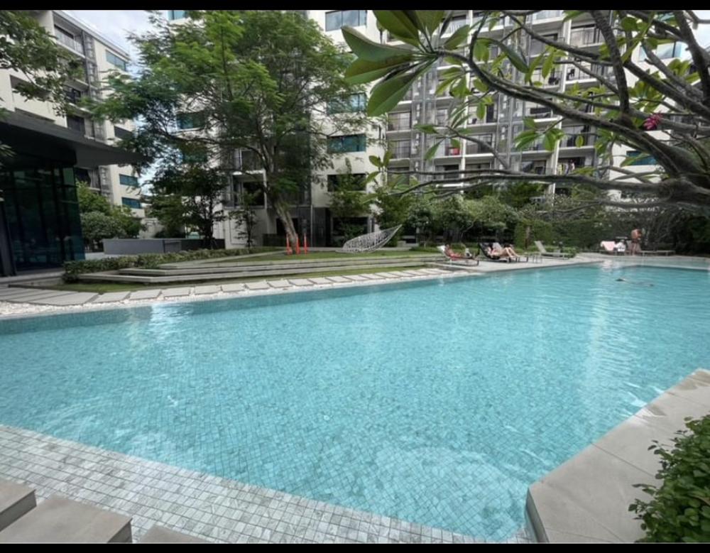 For RentCondoSathorn, Narathiwat : Condo near BTS Surasak - Sathorn - Silom for Rent