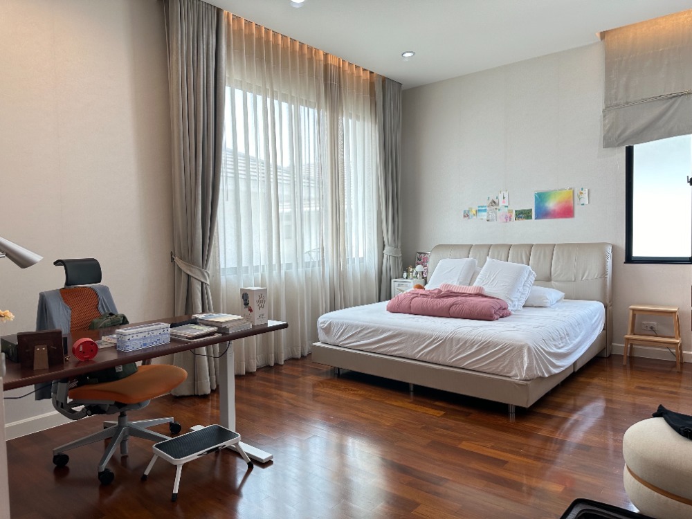 ขายบ้านท่าพระ ตลาดพลู วุฒากาศ : ✨ โปรสิ้นปี 2568!  
บ้านหรู  ใกล้ BTS บางหว้า
ราคาพิเศษ บ้านหลังใหญ่ 450 ตร.ม.
5 ห้องนอน • ที่ดิน 86 ตร.วา