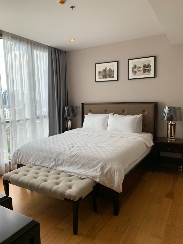 For RentCondoNana, North Nana,Sukhumvit13, Soi Nana : for rent Condo Hyde Sukhumvit 13 3 Bed room corner room (S03-1697)