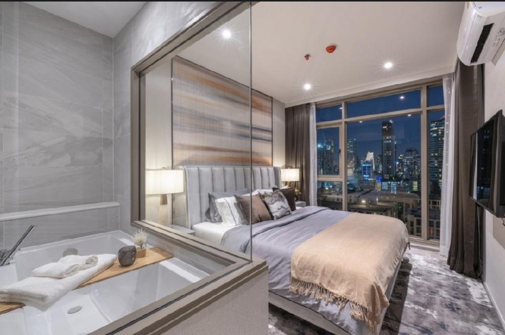 ขายคอนโดสุขุมวิท อโศก ทองหล่อ : 🔥🔥𝙎𝙃𝙊𝘾𝙆 𝘿𝙀𝘼𝙇🔥🔥 RHYTHM EKKAMAI ESTATE  คอนโดสุดหรูใจกลางเอกมัย  ห้องใหญ่พร้อมอยู่  พร้อมเอกสิทธิ์ที่เหนือระดับ✨ 2นอน 2น้ำ  81.5ตรม. เริ่ม  𝟏𝟒.𝟕 ล้าน* 📞 𝟎𝟔𝟏-𝟒𝟓𝟎𝟎𝟗𝟒𝟒